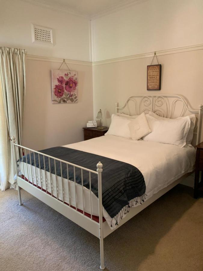 Rosebridge House Bed & Breakfast Adult Retreat Gooseberry Hill Exterior photo