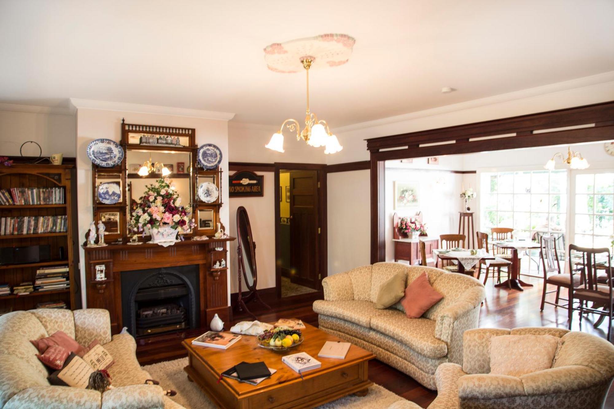 Rosebridge House Bed & Breakfast Adult Retreat Gooseberry Hill Exterior photo