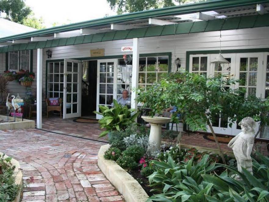 Rosebridge House Bed & Breakfast Adult Retreat Gooseberry Hill Exterior photo